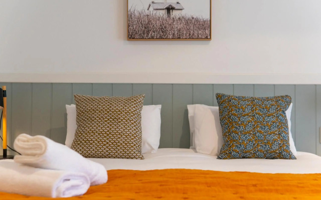 The Quarters, Ascend Hotel Collection