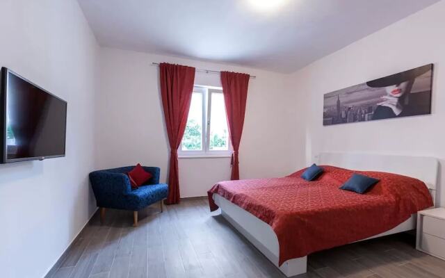 Luxury Villa ARIA Seafront for 21 people