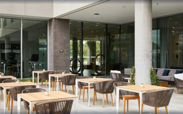 AC Hotel by Marriott Phoenix Biltmore