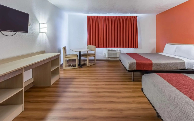Motel 6 Beaverton, OR