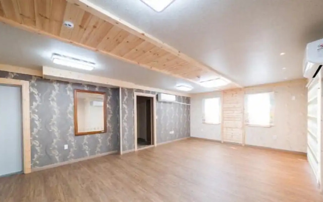 Red Windmill Pension