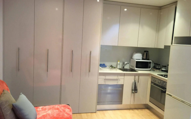 Darling Harbour Apartment