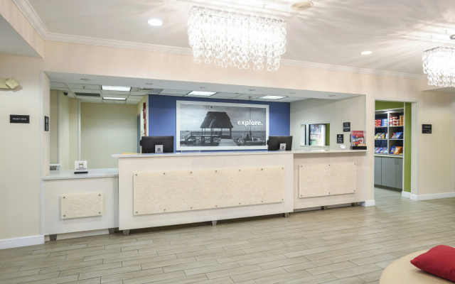 Hampton Inn Jacksonville East Regency Square