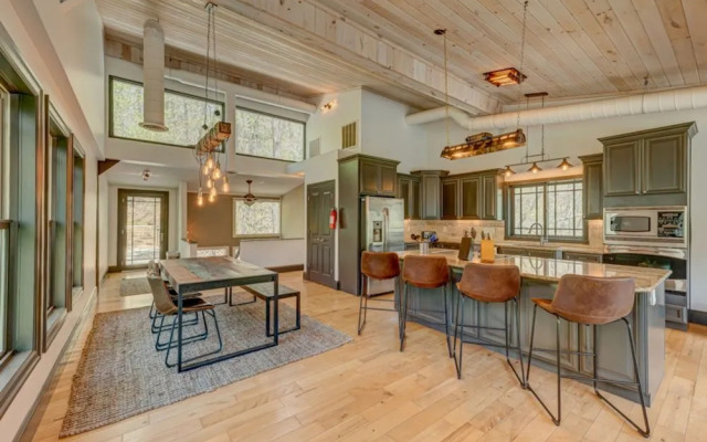 Falcons Nest by Escape to Blue Ridge