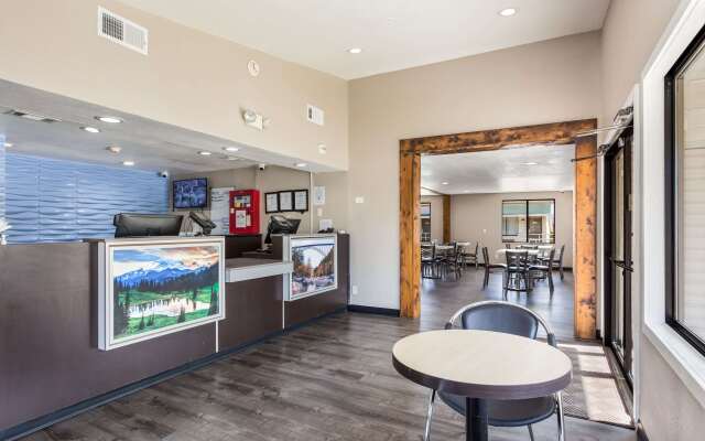 Motel 6 Cross Lanes, WV - Goff Mountain Rd