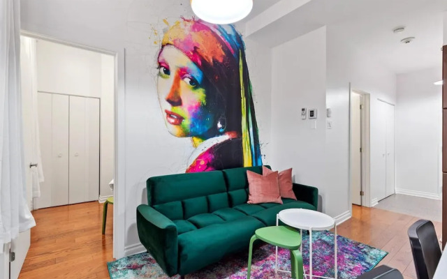 M11 The Artsy Suite 2BR Prime Location DT