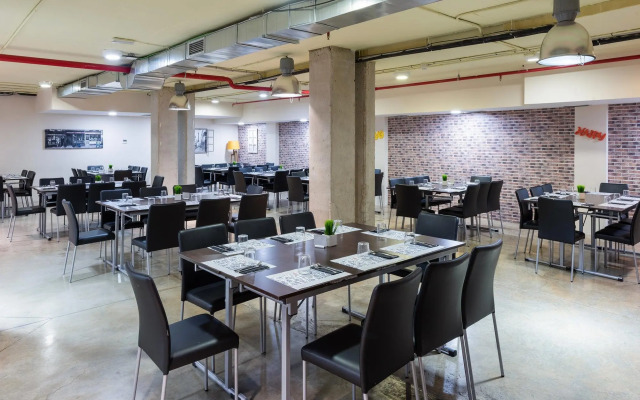 Madrid Airport Suites, Affiliated by Meliá