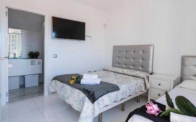 5 Rooms 4 Baños Acceso Playa 2 Free Parking