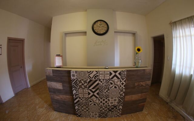 Hostel Punto 72