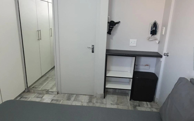 DURBAN BEACHFRONT - Tenbury 903