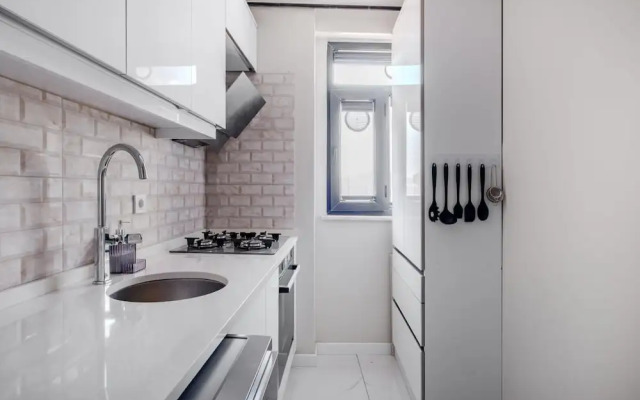 Sea View Duplex w Terrace in Goldenhorn