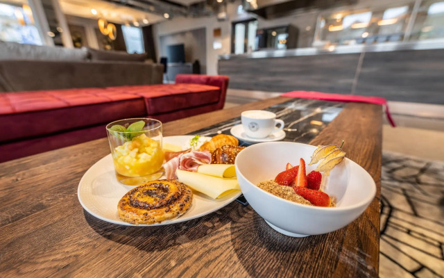 MASEVEN München Messe Trudering