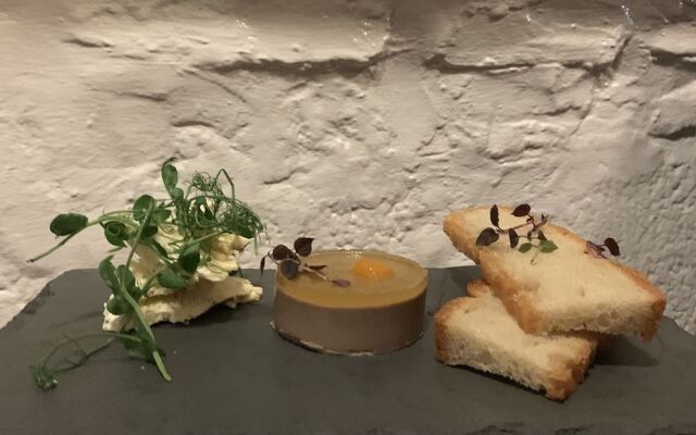 The Halfway House Pub and Kitchen