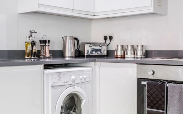 Watford Central Serviced Apartments - F3