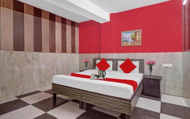 Oyo Flagship 92975 Hotel Small Town