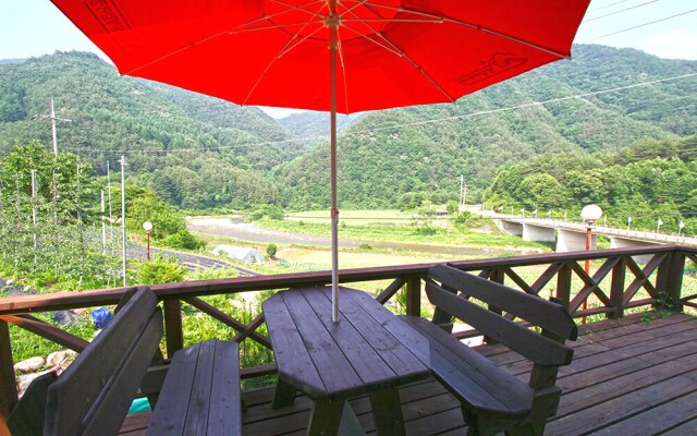 Pyeongchangwild Flower Theme Pension