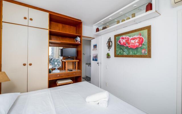 Lindo apto no centro Florianópolis RBH806