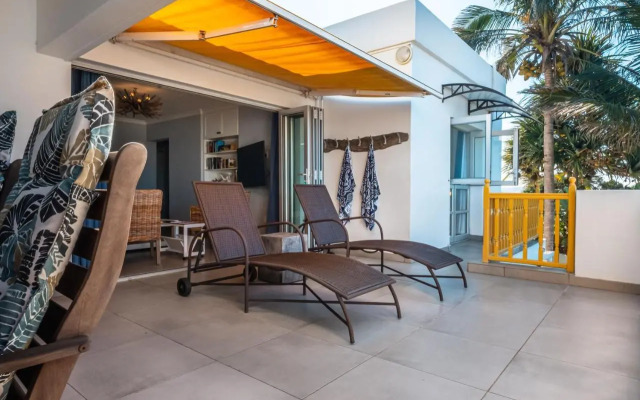 S3nsational Paros-Luxury steps away from the beach