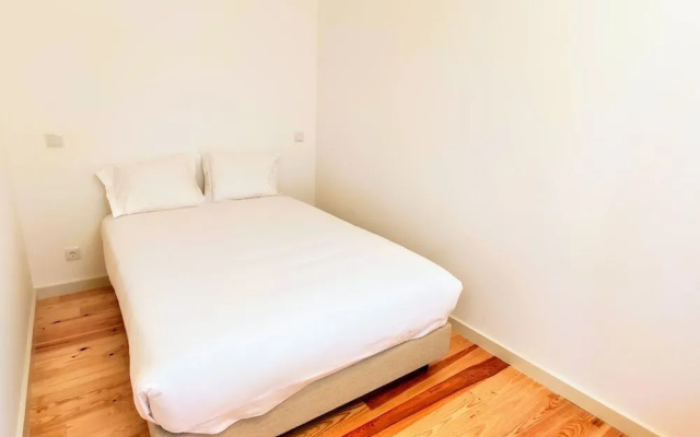 Bombarda Cinema Apartments