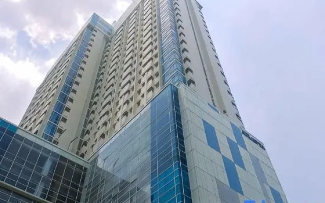 Elegant with Modern Design 1Br Apartment at Atlanta Residences by Travelio — 2-star hotel in Depok