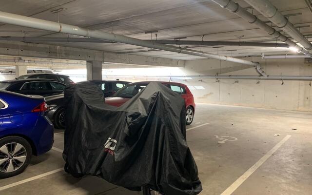 Superior 2 Bedroom Condo With Stunning Sea Views