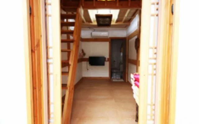 Gawondang Guest House