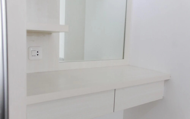 Homey and Cozy 2BR Bassura City Apartment near Mall