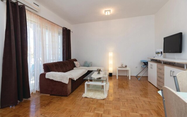 Awesome Home in Zadar With Wifi and 2 Bedrooms