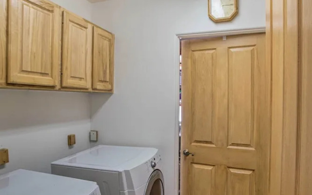 Pet-friendly Cave Creek Villa w/ Backyard Oasis!