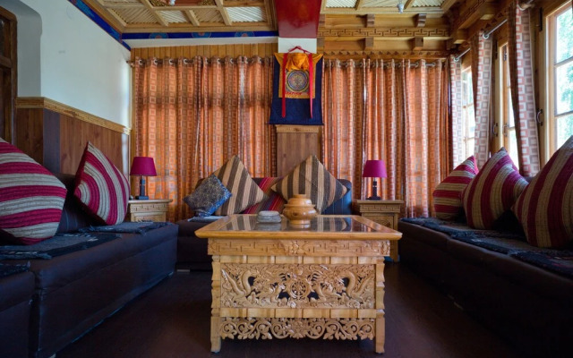 Silver Cloud Ladakh