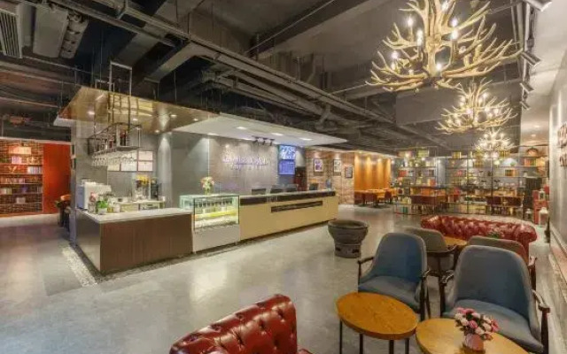 James Joyce Coffetel Hotel (Hami Yingbin Avenue)