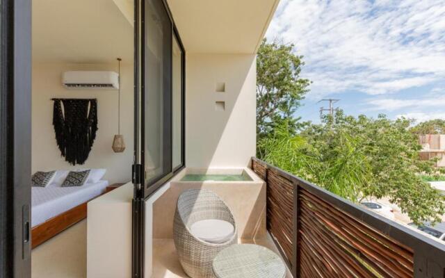 Beautiful Apartment Equipped/Jacuzzi/WIFI/Pool AC