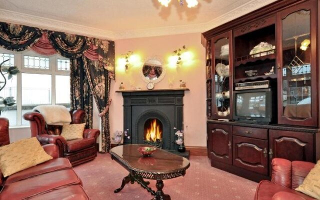 College Crest B&B