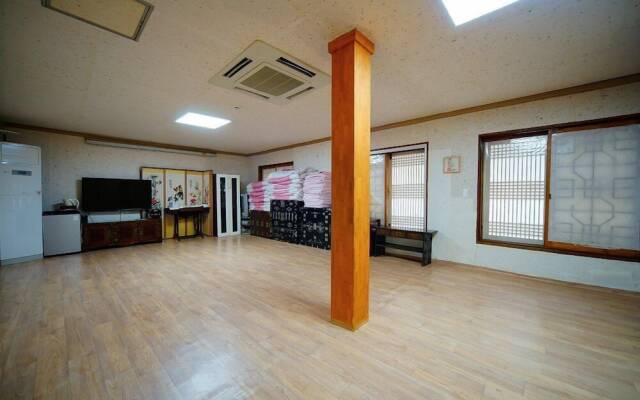 Hanok Hotel Dong Nak Won