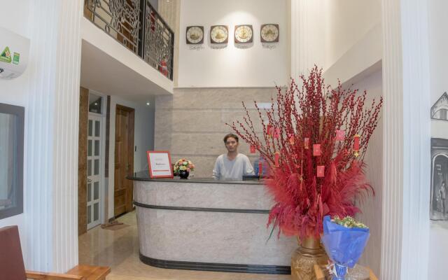 Laverne Hotel