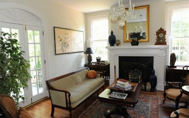 Clevedale Historic Inn and Gardens