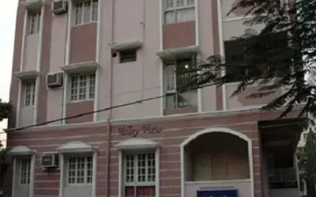 14 Square Banjara Hills