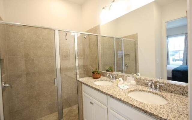 178fr 5 Bedroom Townhouse