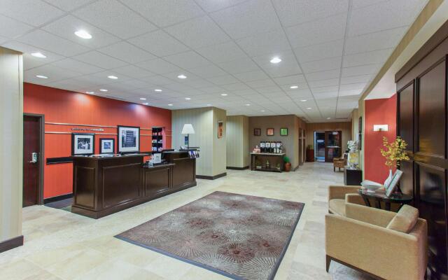 Hampton Inn and Suites Roseville