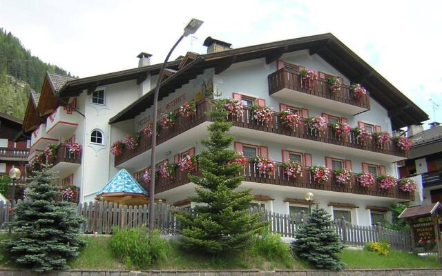 Piccolo Hotel