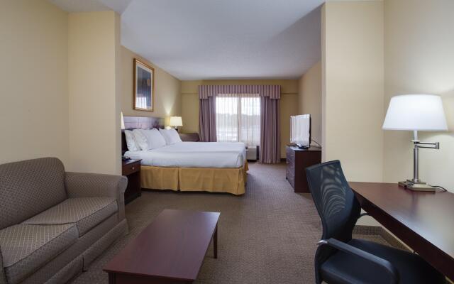 Holiday Inn Express & Suites Sebring by IHG