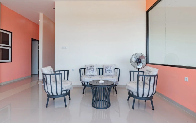 Sans Hotel Berau Square