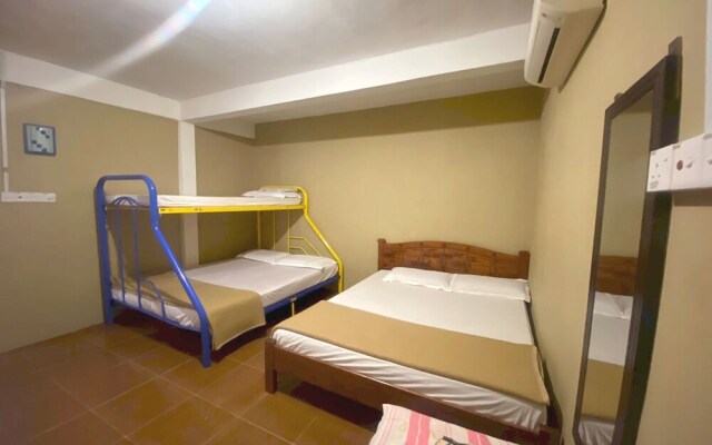 OYO 90910 Homestay D Lalang Inn