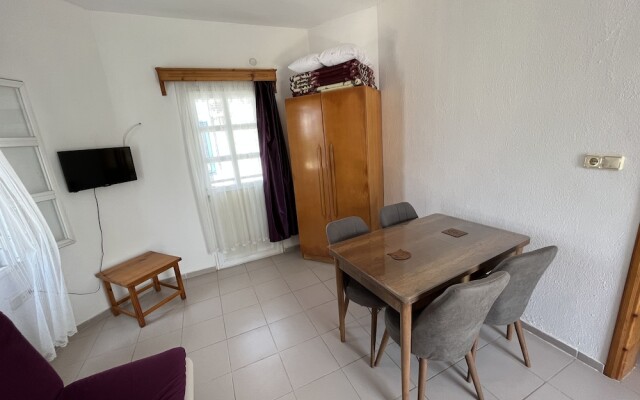 Ege Apartments