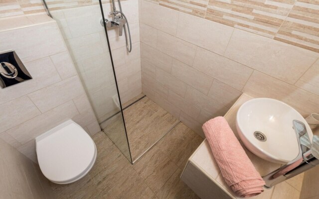 Amazing Home in Gostinjac With Wifi and 3 Bedrooms
