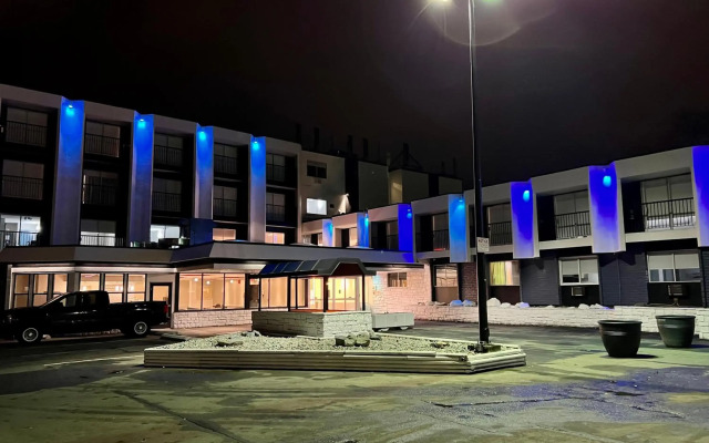 The Vic, Ascend Hotel Collection
