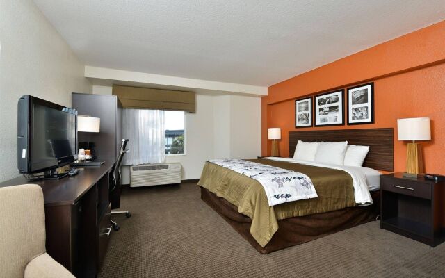 Sleep Inn & Suites Riverfront