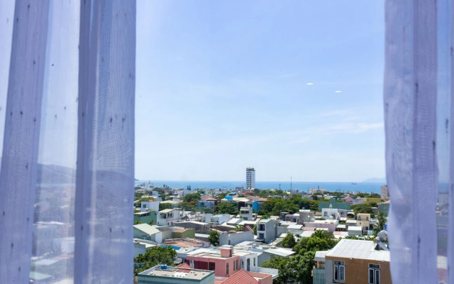 Da Nang Sunrise Sea Hotel & Apartment