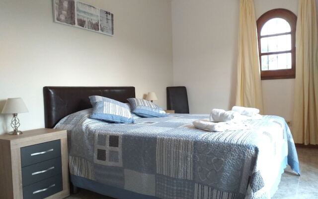 Deluxe Villa in Calonge With Private Pool