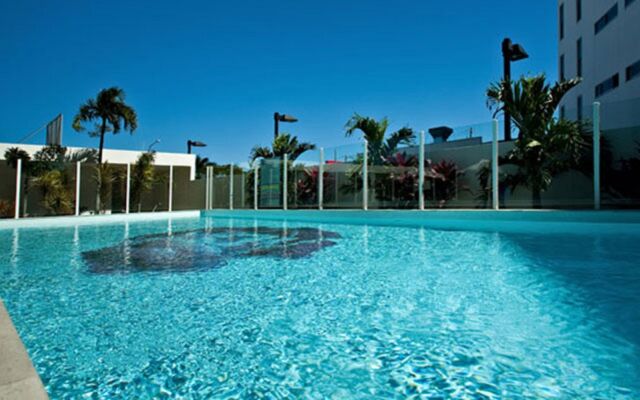 Lanai Riverside Apartments